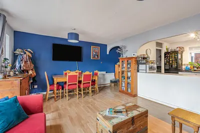 Brantwood Court, West Byfleet, KT14