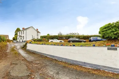 Croesyceiliog, Carmarthen, SA32