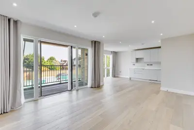 Purley Avenue, Cricklewood, NW2