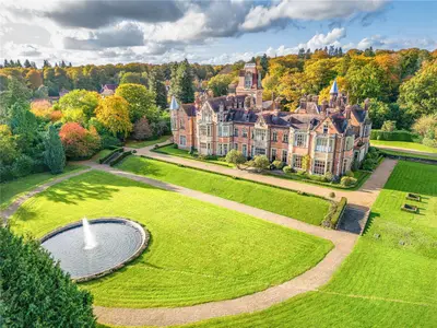 Wyfold Court, Kingwood, Henley-on-Thames, Oxfordshire, RG9 5WF