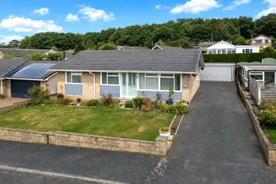 Dene Hill, Baildon, West Yorkshire, BD17