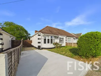 Eastern Avenue, Benfleet, SS7