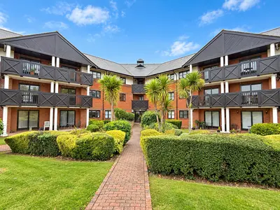 Booths Court, Brentwood, CM13