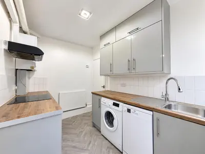 bed Maisonette To LetMaswell Park Crescent, Hounslow, TW3