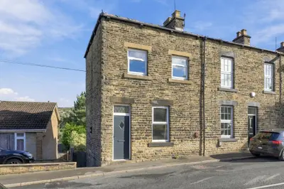 Hole House Lane, Stocksbridge, S36