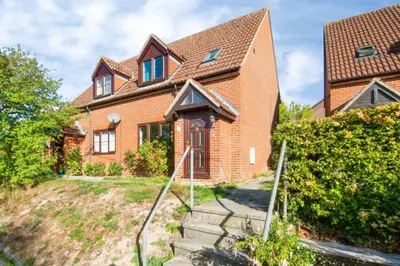 Field View, Enford, SN9