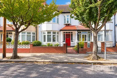 Redford Avenue, Thornton Heath, CR7