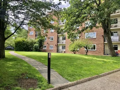 Effra Road, Brixton, SW2