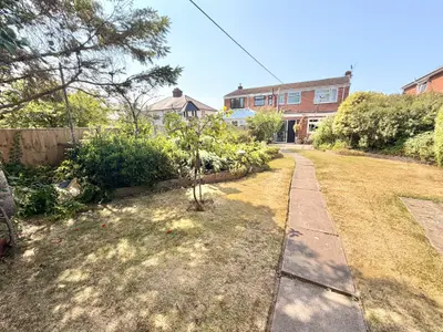 Homecrofts, Little Neston, CH64