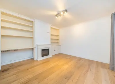 Pullman Gardens, Putney, SW15