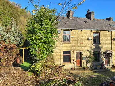 Rose Street, Waterfoot, BB4