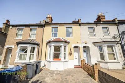 Moffat Road, Thornton Heath, CR7