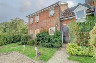 Markham Road, Capel, RH5