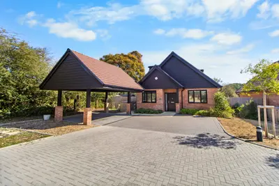 Merlin Drive, Edenbridge, TN8