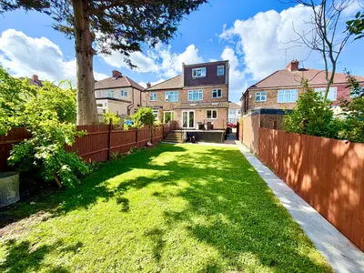 St. Georges Avenue, Kingsbury, London, NW9 0JT