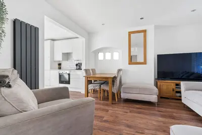 Winchcombe Road, Carshalton, SM5