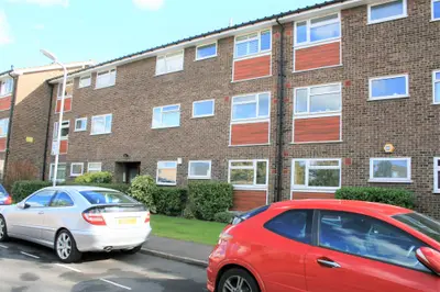 Manor Road, Romford, RM1
