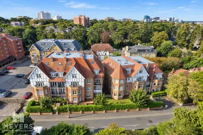 Knyveton Road, Bournemouth, BH1