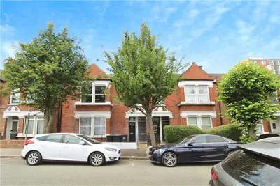 Kelling Gardens, Croydon, CR0