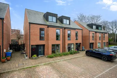 St Georges Gardens, Davenport, Stockport, SK2 6GD