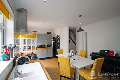Park Avenue, Northfleet, DA11