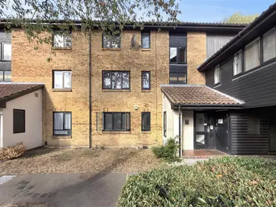 Tanglewood Way, Feltham