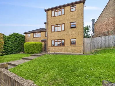 Mayplace Road East, Bexleyheath, DA7
