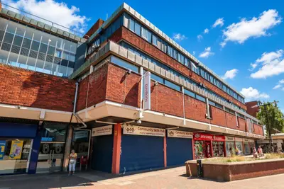 Bartholomew Court, EN8