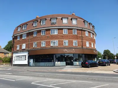 Great West Road, TW5