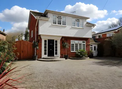 Nobles Green Road, Leigh-on-sea, SS9 5QQ