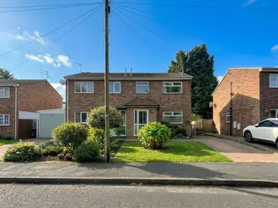 Jennett Close, Leicester, LE5
