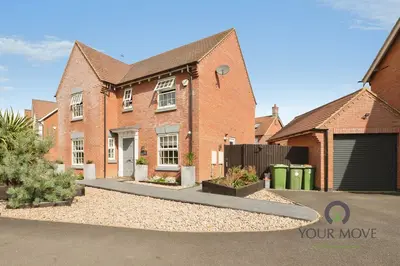Barley Close, Whetstone, Leicestershire, LE8