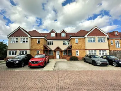 London Road, Aston Clinton, AYLESBURY