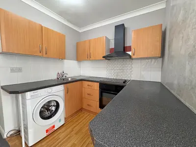 Isleworth, TW7