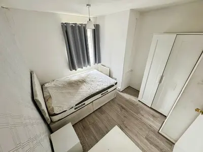 Linden Court, Englefield Green, Surrey, TW20