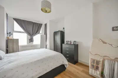 76 Westbury Avenue, London