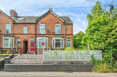 Mayfield Road, Ashbourne, DE6