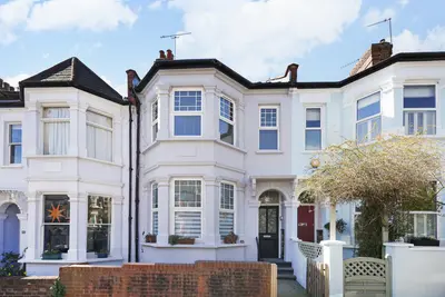 Rathcoole Avenue, Crouch End, N8