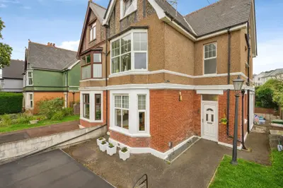 Newnham Road, Plymouth, PL7