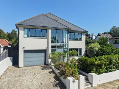 Bishops Road, Hove, BN3