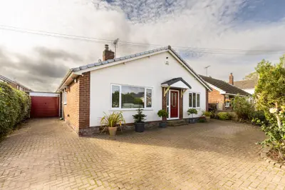 Linthorpe Road, Buckley, CH7