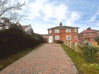 Low Street, East Markham, Nottinghamshire, NG22