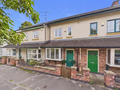 Vicarage Lane, Bowdon, WA14