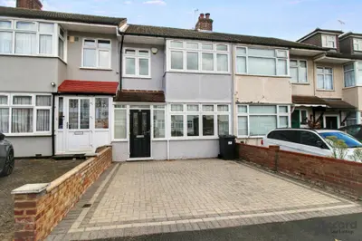 Macdonald Avenue, Hornchurch, RM11