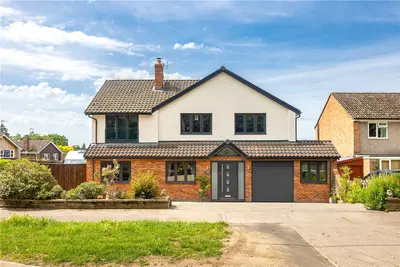Blounts Court Road, Sonning Common, RG4