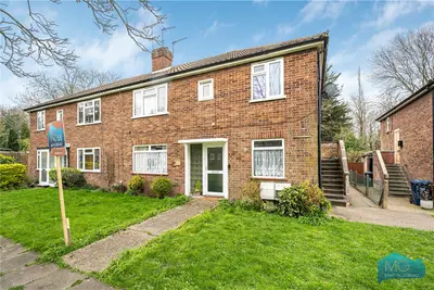 Coniston Close, London, N20