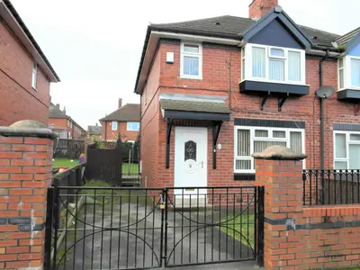 Winrose Avenue, Middleton, LS10