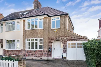 Park Avenue, Whitton, TW3