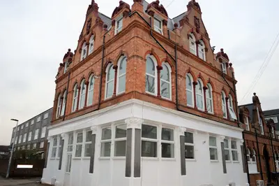 Station Road, E7