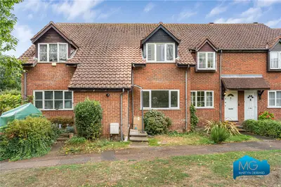 Mahon Close, Enfield, EN1